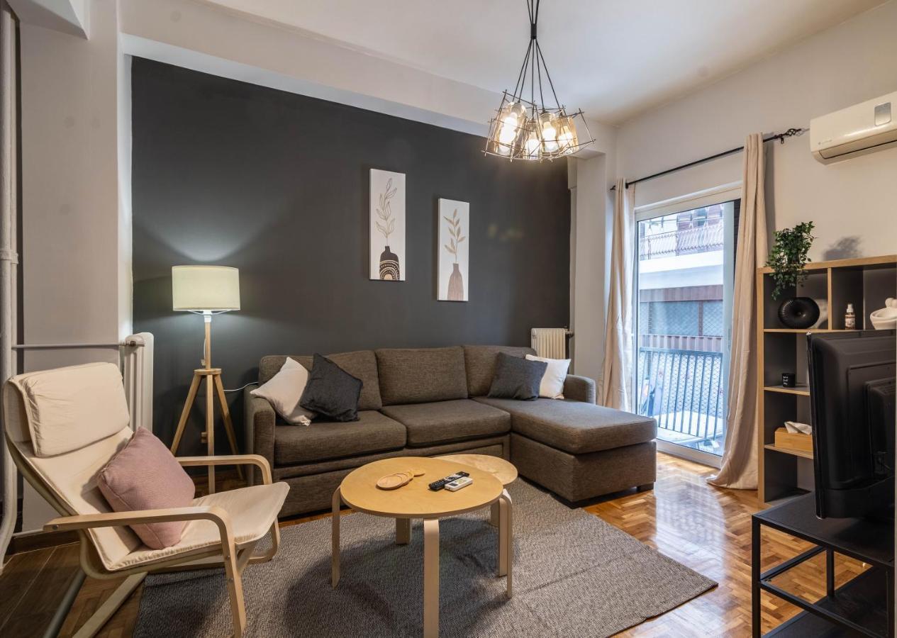 Aris Neos Kosmos Apartment Атина Екстериор снимка