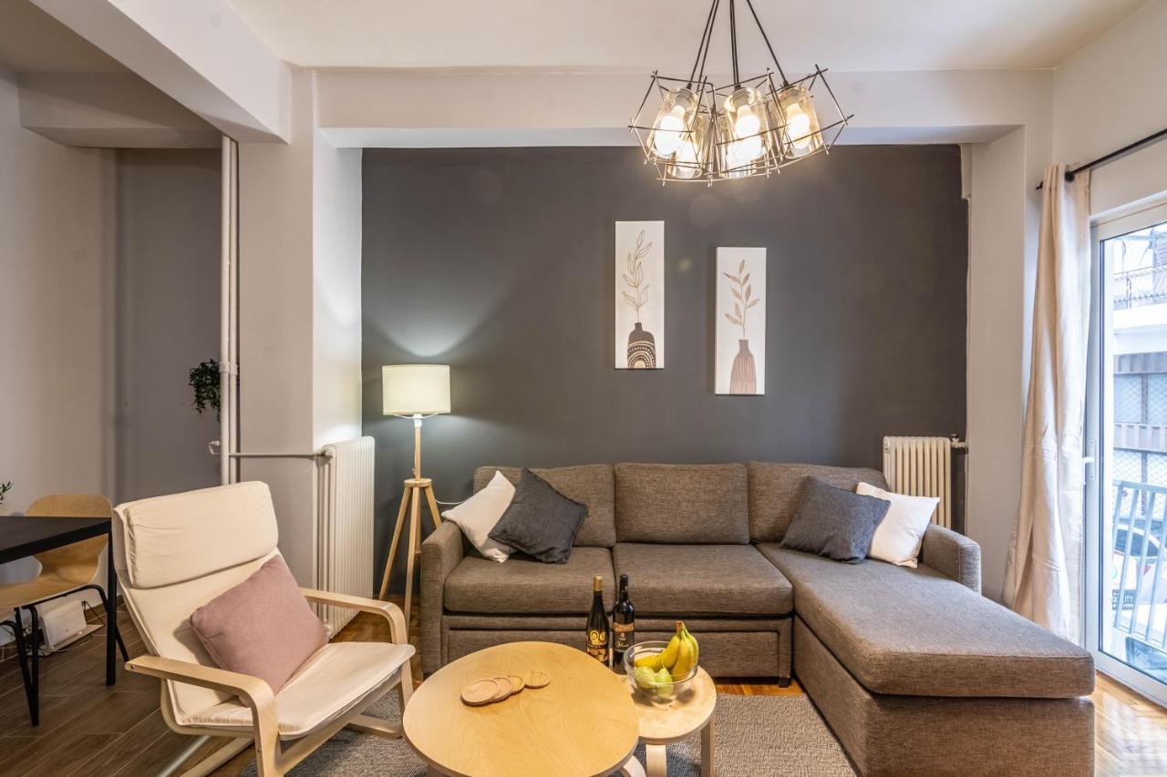 Aris Neos Kosmos Apartment Атина Екстериор снимка