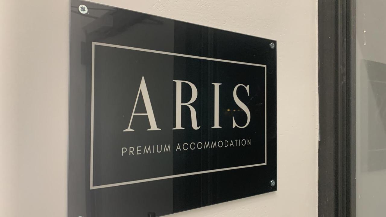 Aris Neos Kosmos Apartment Атина Екстериор снимка